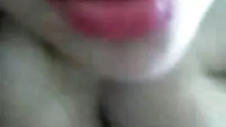 ඒ මිනිසා මේස් සැරසී පස්ස ආකර්ශනීය දැරිය fucks