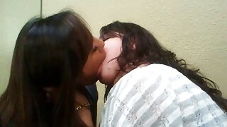 ලෙස්බියන්