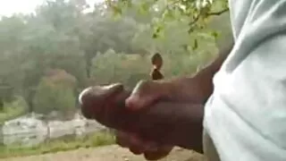 මිනිසා විසින් නිර්මාණය පස්ස කෙල්ල