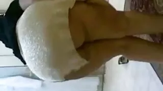 පරිනත හා තරුණ සමලිංගිකයෝ සමග මගුලේ